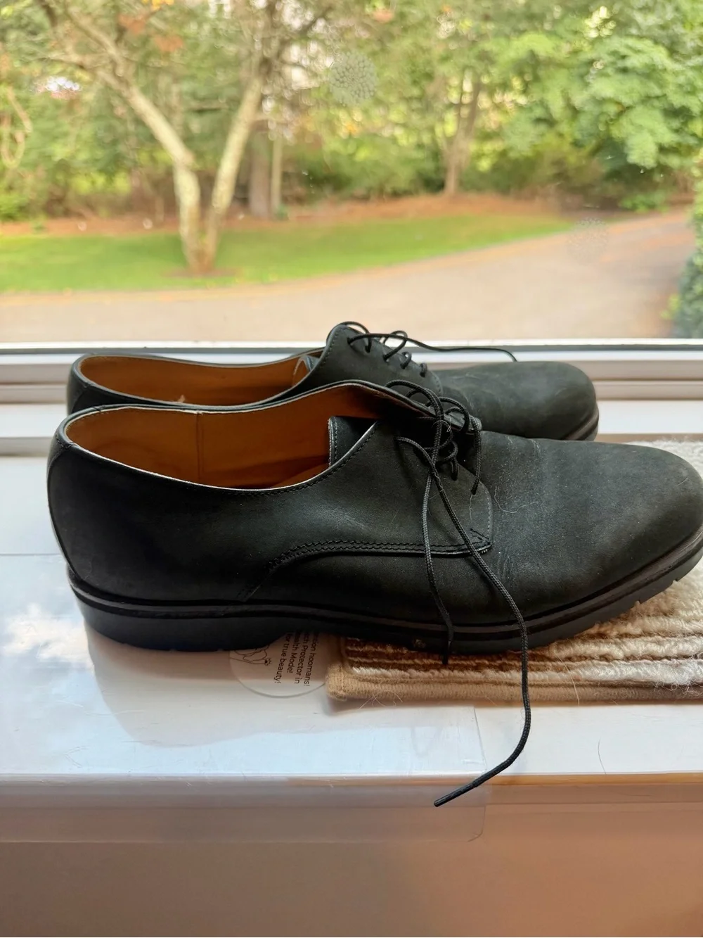 G.H. Bass Men's 10 Black Leather Plain Toe Derby Dress Shoes Made USA